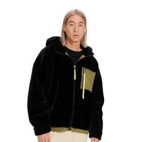 NWT UGG Reversible Men's Kairo Faux Fur Jacket - Picture 2 of 5